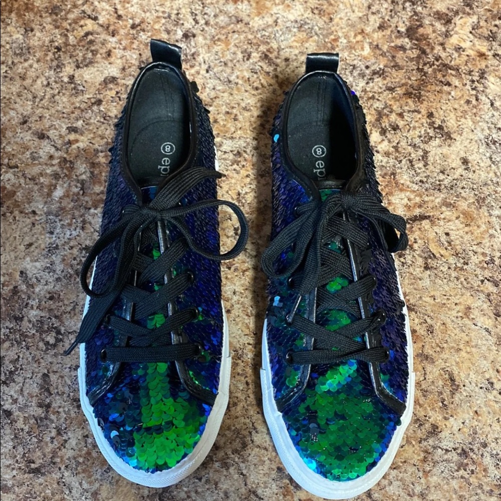 Girl shoes